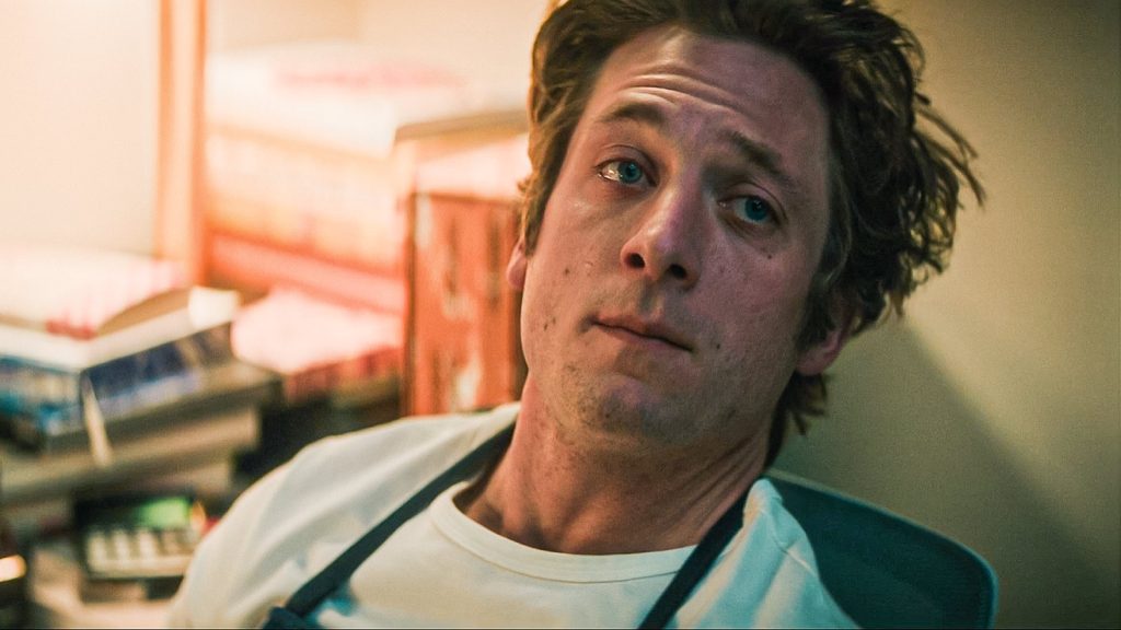 jeremy allen white as carmen berzatto in the bear season 5 episode 8 ending