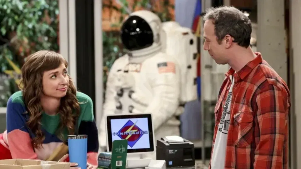 Lauren Lapkus and Kevin Sussman as Denise and Stuart in The Big Bang Theory 