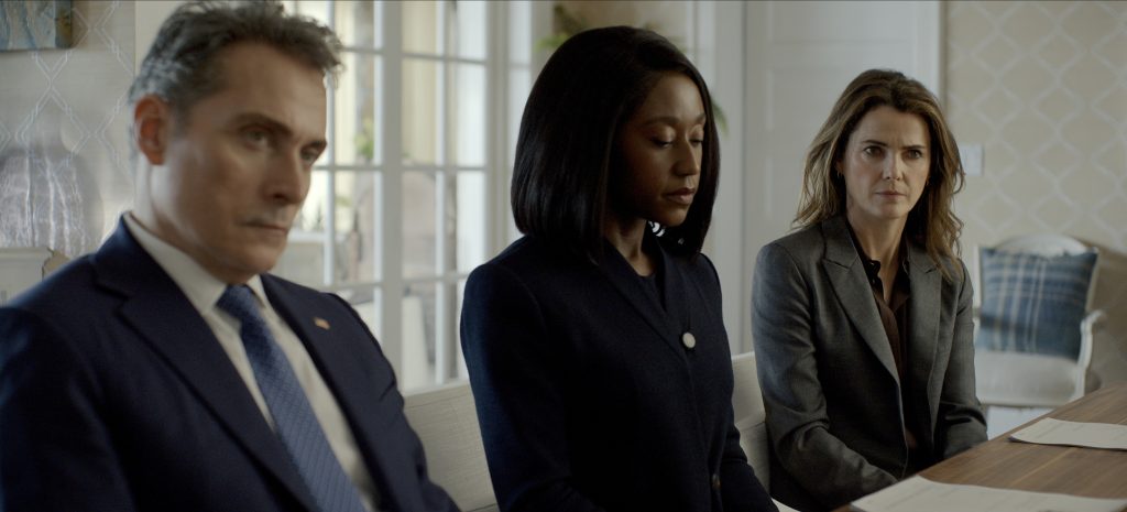 Rory Kinnear as Nicol Trowbridge, Nana Mensah as Billie Appiah, Keri Russell as Kate Wyler in The Diplomat 