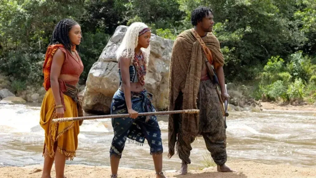 Thuso Mbedu with Tosin Cole and Amandla Stenberg in Children of Blood and Bone