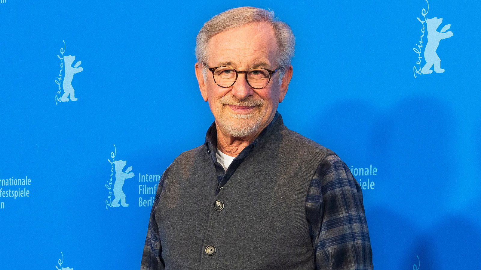 Steven Spielberg’s $607M Sci-Fi Sequel Officially Confirmed With The Avengers Writer