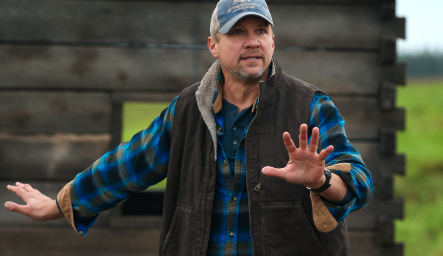 Marc Blucas as George Walter ‘My Life with the Walter Boys’ Season 2
