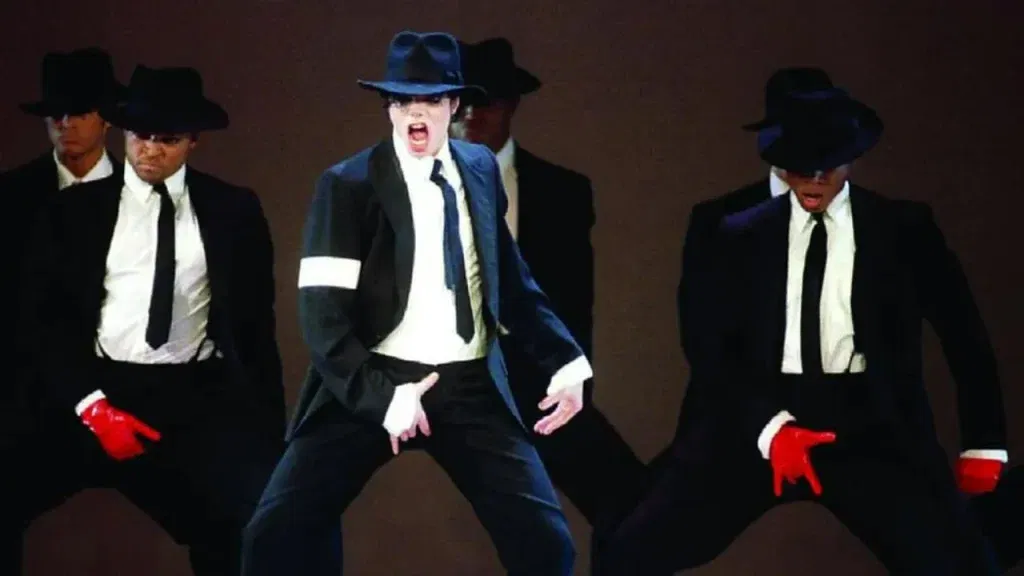 Michael Jackson in Dangerous MV