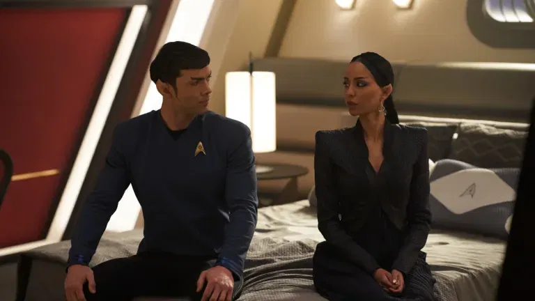 Spock and T'Pring talk