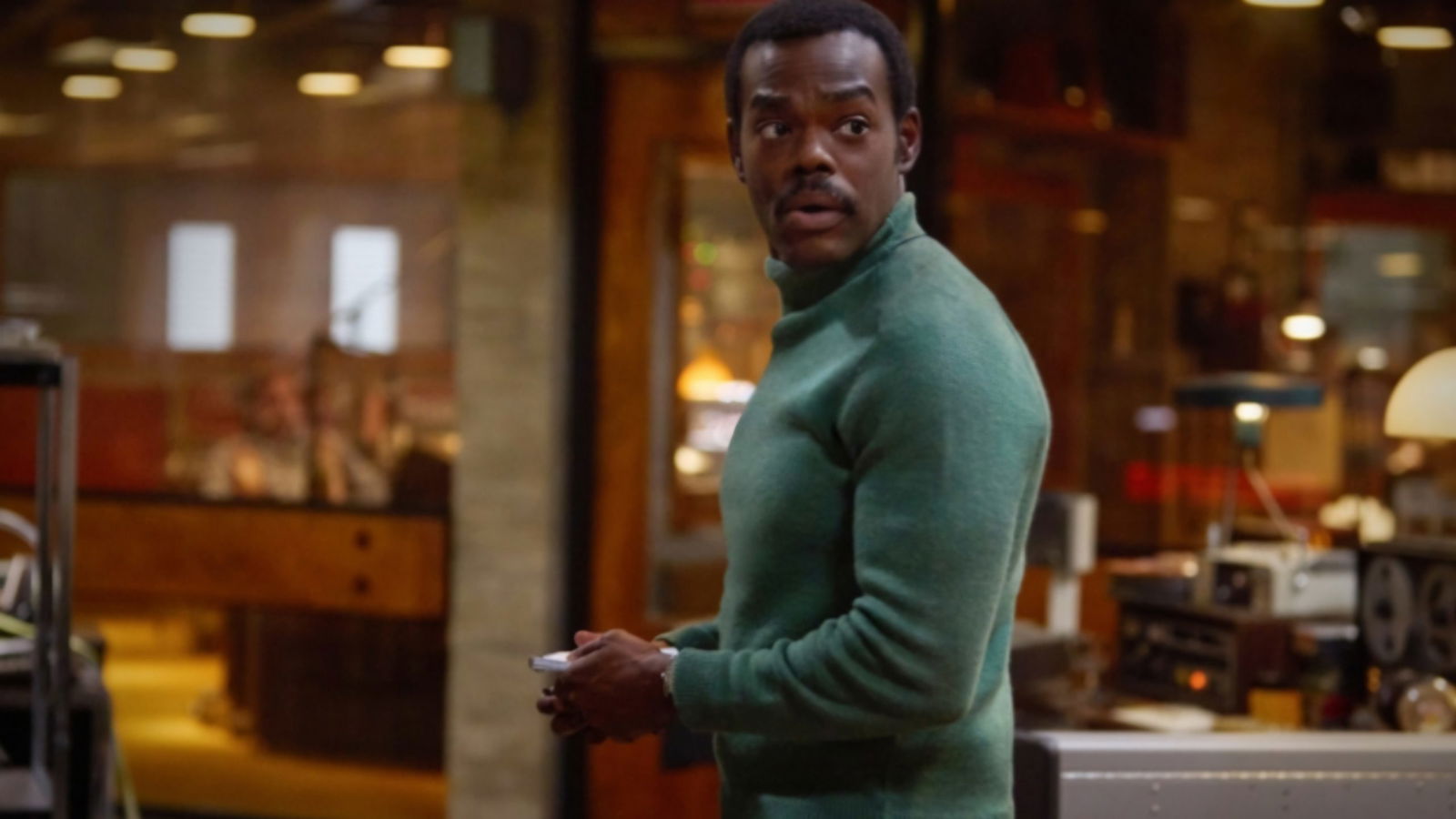 William Jackson Harper in American Hostage (2026) | Image via Amazon MGM Studios