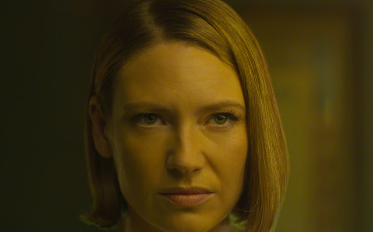 Anna Torv in Mindhunter