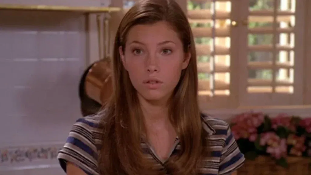 Jessica Biel in a still from 7th Heaven
